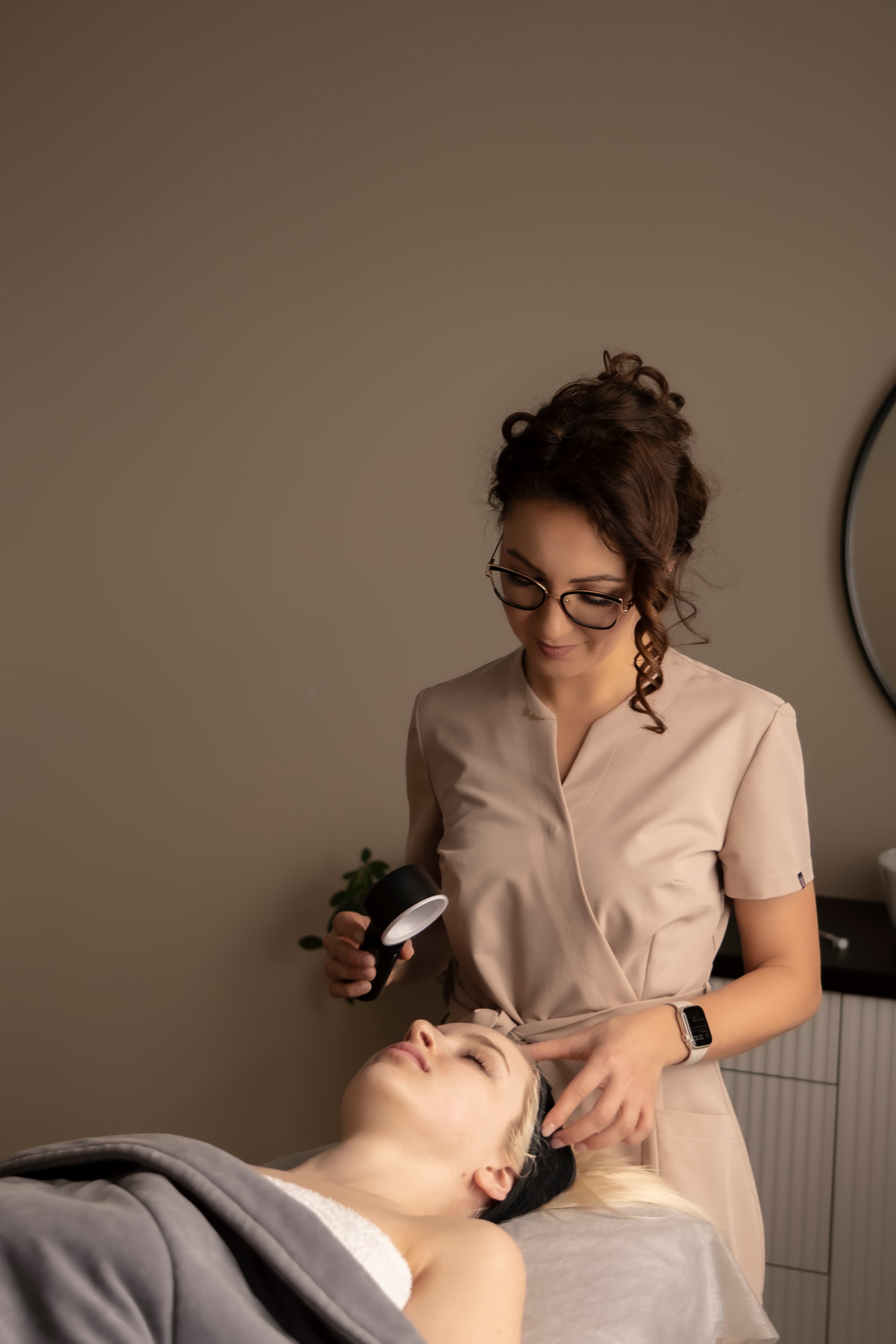 Oczyszczanie wodorowe + maską PCA